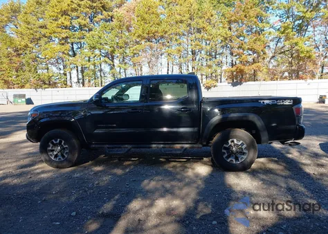 2023 Toyota Tacoma Trd Off Road z USA, uszkodzony, nr VIN 3TMCZ5AN9PM536771